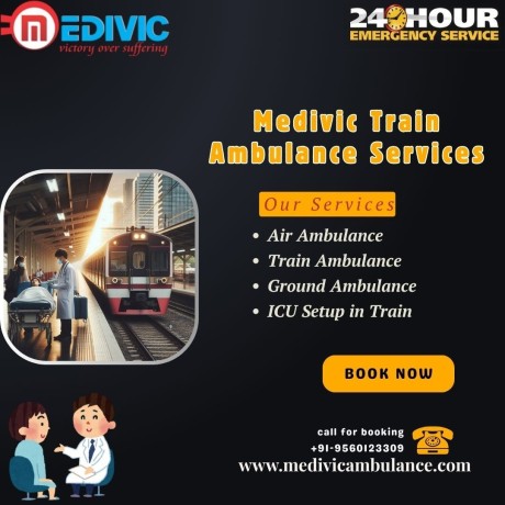 choose-medivic-train-ambulance-service-in-ranchi-under-the-doctor-assistance-team-big-0