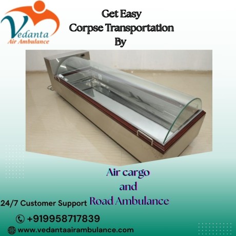vedanta-helps-you-with-the-delicate-handling-of-a-dead-body-in-delhi-in-its-ambulance-big-0