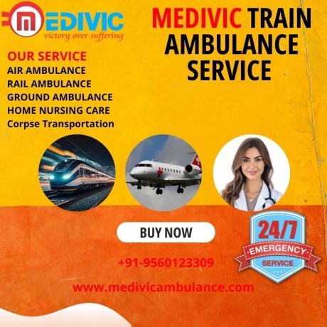 select-medivic-train-ambulance-service-in-indore-provide-professional-doctors-staff-big-0